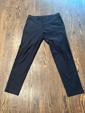 lululemon athletica Men's Black Performance Pants - Commission Pants in size 34